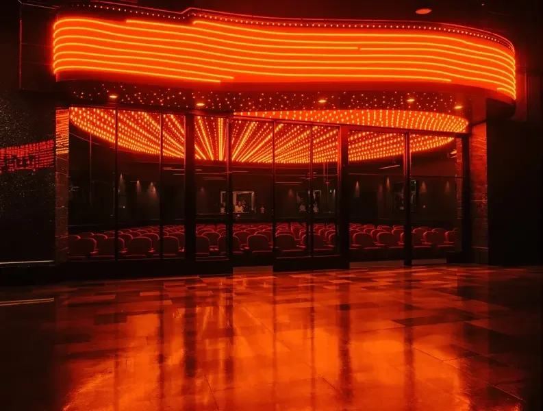 快讯：热门剧集第二季官宣原班人马，定档时间曝光 快讯封面